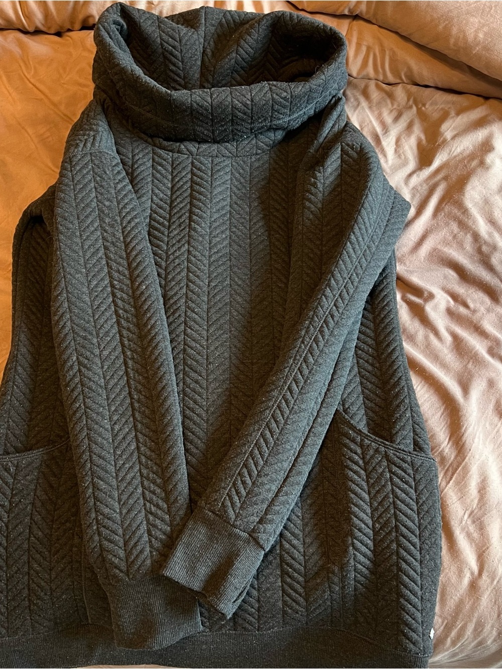 Cozy Quilted Turtleneck Tunic Sweater - Dark Charcoal